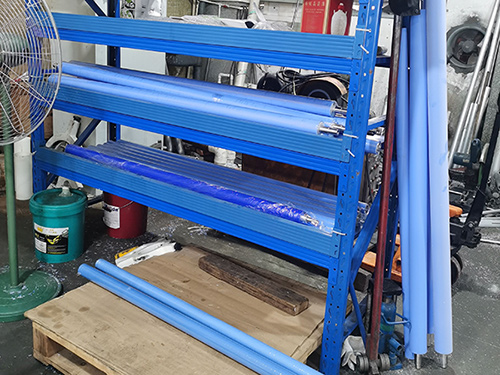 粘尘滚轮生产车间